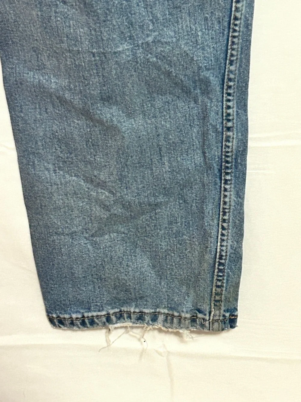 Levi's 505 Jeans 36x29 Blue Straight Leg Denim Classic Fit Distressed